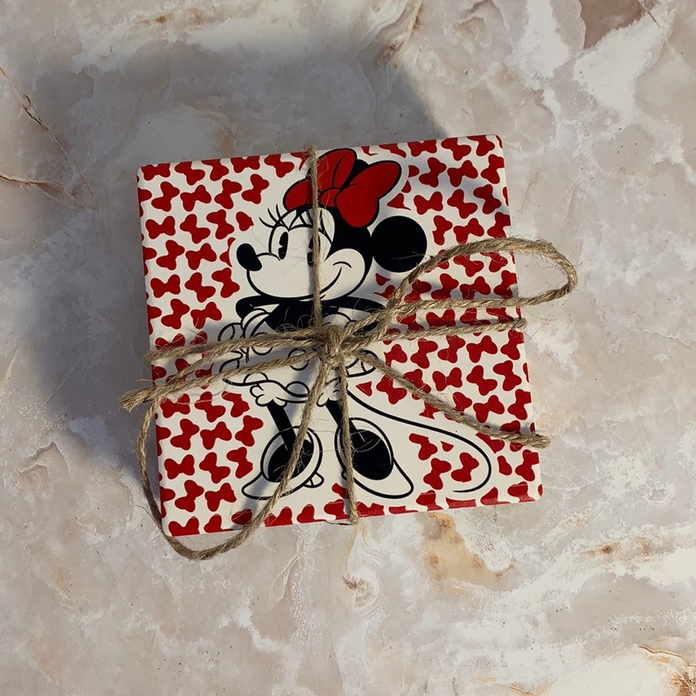 Disney: square Mickey and Minnie Mouse  coasters